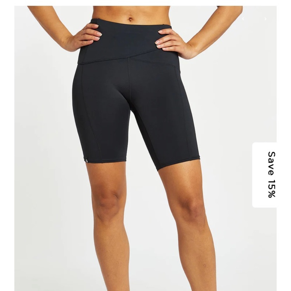 SOLD-NWT Long Power Pocket Shorts- size 6